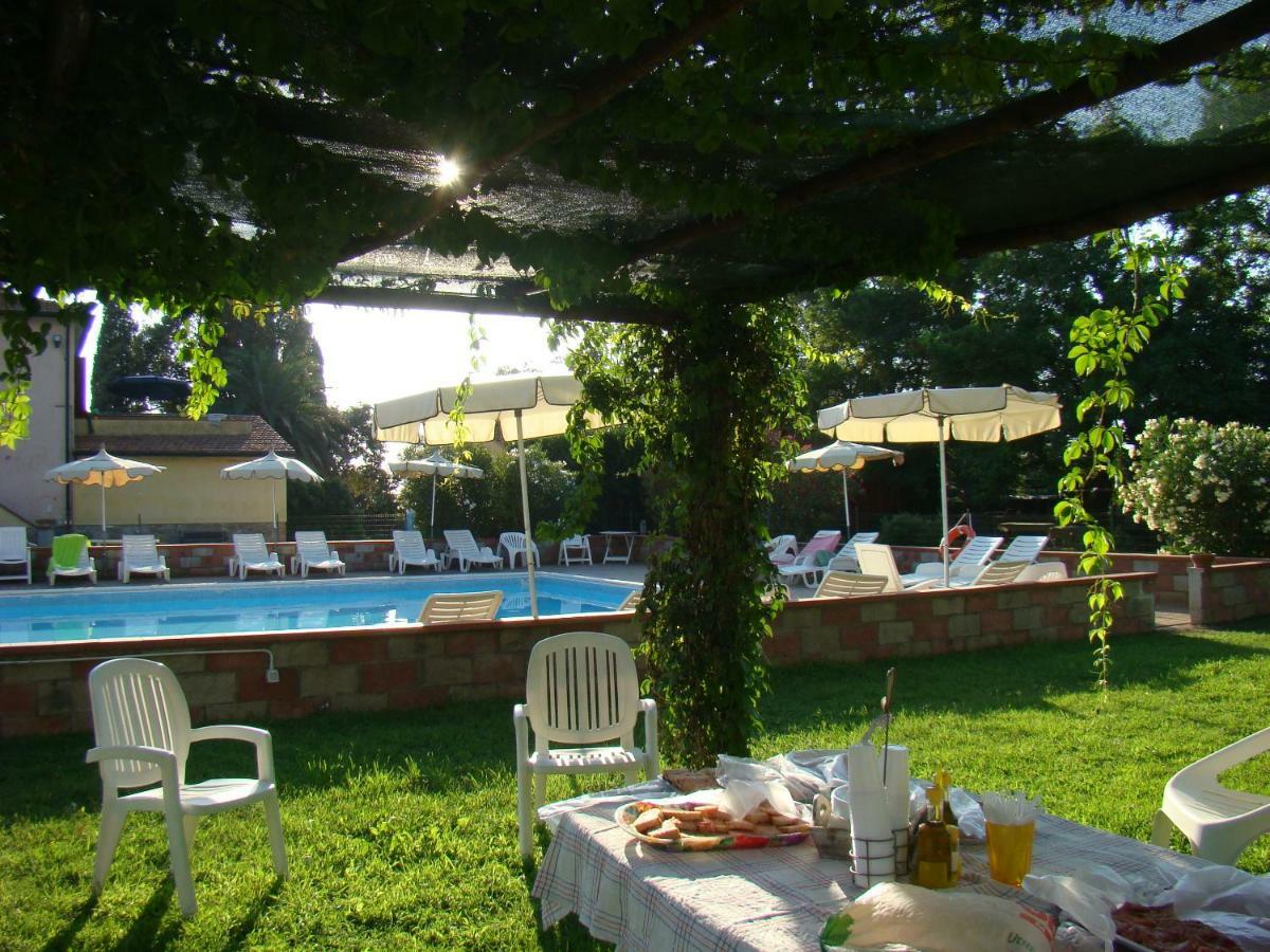 Casa Vacanze Guardamare San Vincenzo Exteriör bild