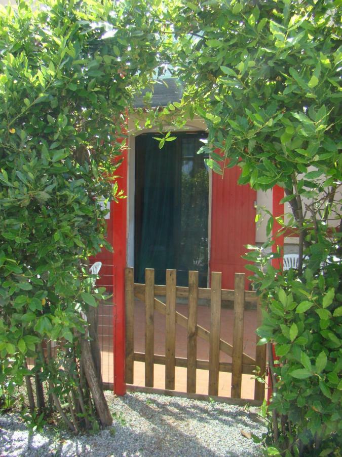 Casa Vacanze Guardamare San Vincenzo Exteriör bild